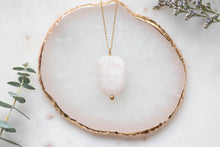 Load image into Gallery viewer, Kunzite I Gem Necklace